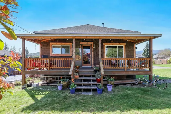 2815 Penrith Ave, Cumberland BC V0R 1S0