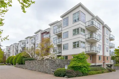4394 West Saanich Rd # 202, Saanich BC V8Z 0B5