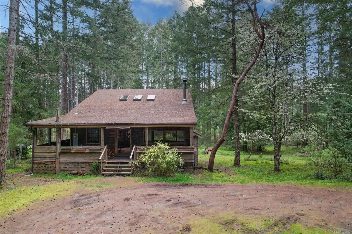 1270 North Rd, Gabriola Island BC V0R 1X3