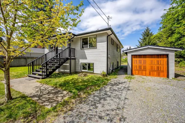 290 Herondale Rd, Royston BC V9N 9R8 - 3 bed, 2.0 bath in Royston
