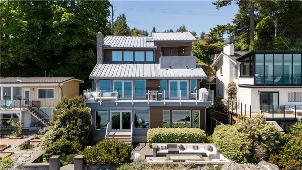 5039 Cordova Bay Rd, Saanich BC V8Y 2K1