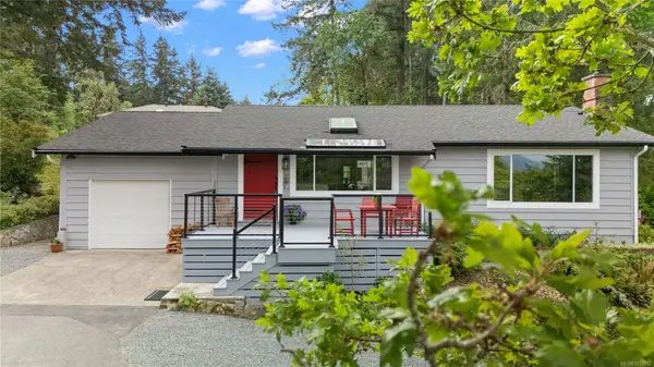 10851 Deep Cove Rd, North Saanich BC V8L 5M5