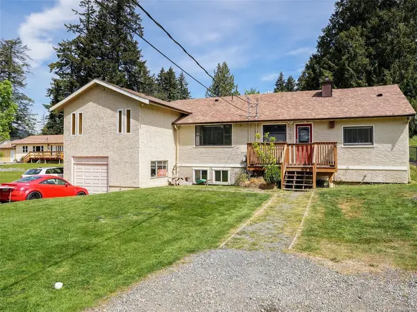 948 Latoria Rd, Langford BC V9C 3A8 - 3 bed, 2 bath property for sale in Langford