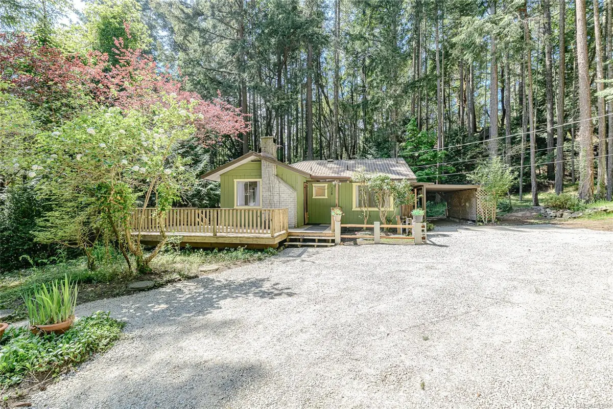 128 Sunset Dr, Salt Spring BC V8K 1L3