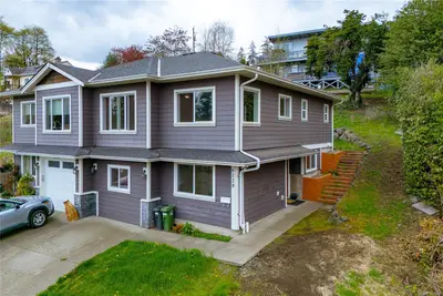 6128 Sayward Rd, Duncan BC V9L 5K1