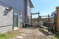 View 25