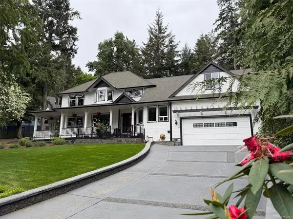 7072 Willis Point Rd, Central Saanich BC V9E 2A1