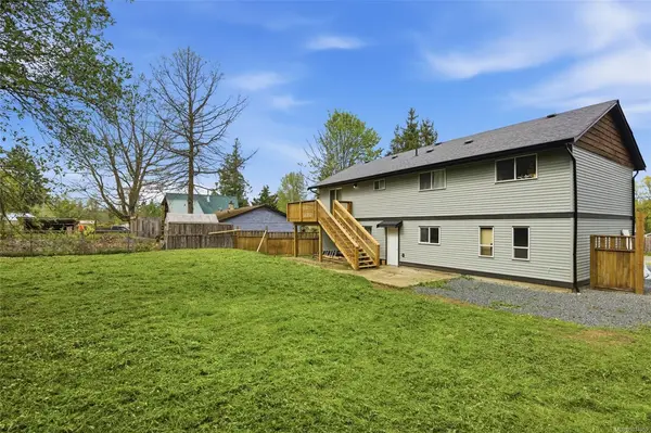 953 Poplar Way, Whiskey Creek BC V9K 1T5