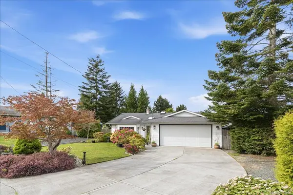 502 Rowan Dr, Qualicum Beach BC V9K 1K1