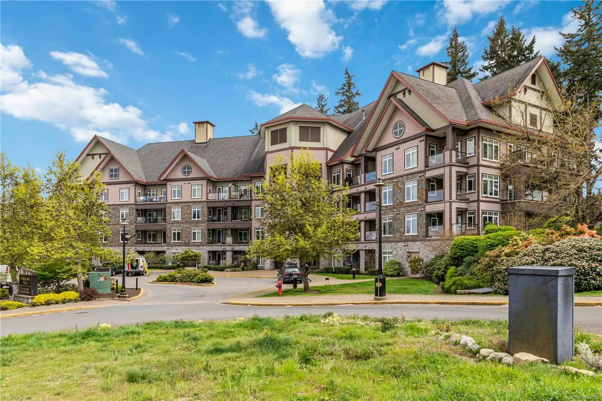 1395 Bear Mountain Pkwy #203, Langford BC V9B 0E1