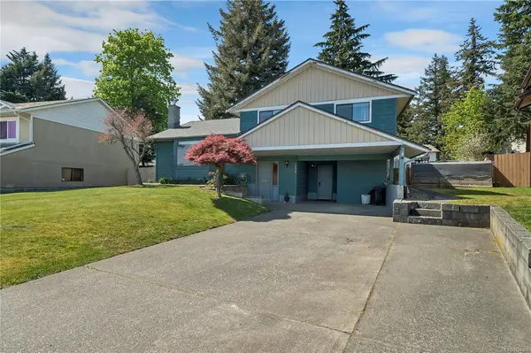 1609 Passage View Dr, Campbell River BC V9W 6L2