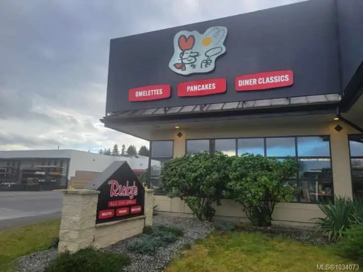 811 13th Ave, Campbell River BC V9W 4G9