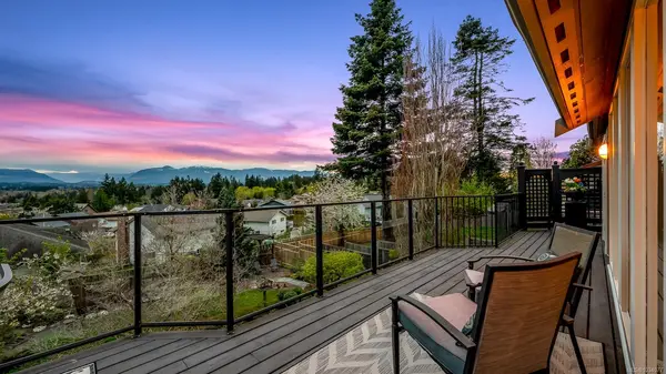 231 Stafford Ave, Courtenay BC V9N 6Z6 - 4 bed, 2 bath in Courtenay