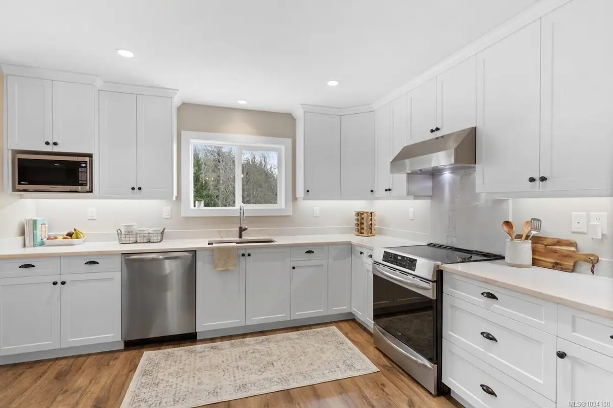 4090 Otter Point Rd, Sooke BC V9Z 0K2