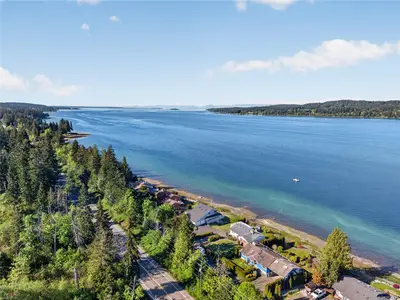 6768 Buckley Bay Frontage Rd W, Fanny Bay BC V0R 1W0