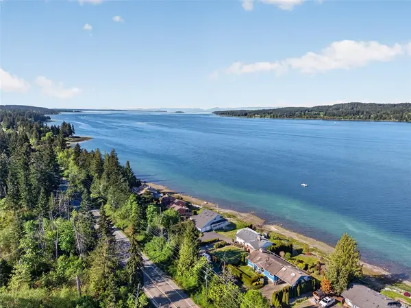 6768 Buckley Bay Frontage Rd W, Fanny Bay BC V0R 1W0