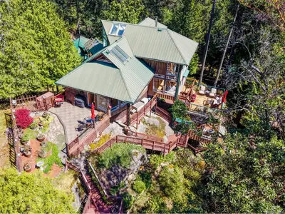 486 Bluff Way, Mayne Island BC V0N 2J2