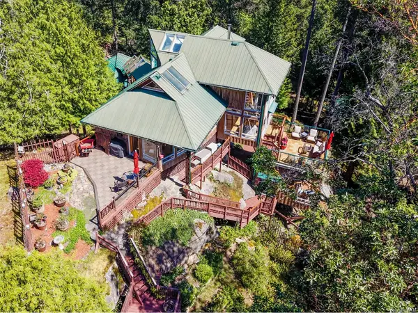 486 Bluff Way, Mayne Island BC V0N 2J2