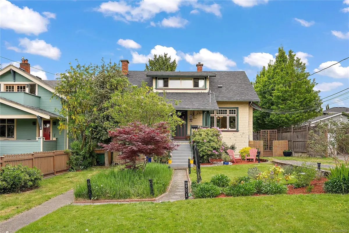 62 Obed Ave, Saanich BC V9A 1H9
