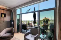 View 10