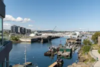 View 32