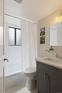 View 32