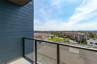 View 32
