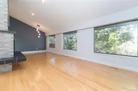 View 16
