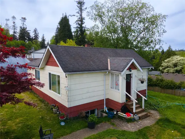860 Greenwood St, Campbell River BC V9W 3B9 - 3 bed, 1 bath in Campbell River