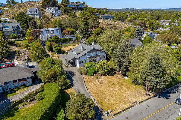 250 King George Terr, Oak Bay BC V8S 2K2 - 4 bed, 5 bath property for sale in Oak Bay