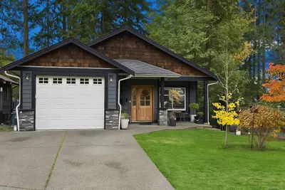 5969 Stonehaven Dr, Duncan BC V9L 0A1