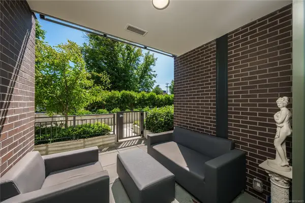 550 Michigan St # 101, Victoria BC V8V 0G3 - 1 bed, 1 bath in Victoria