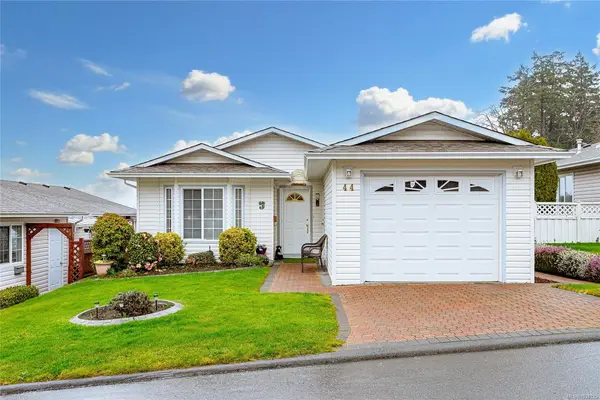 44 Eagle Lane, View Royal BC V9A 7M2