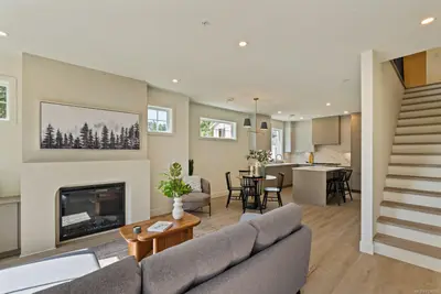 2770 Vantilburg Cres # 206, Langford BC V9B 3K4