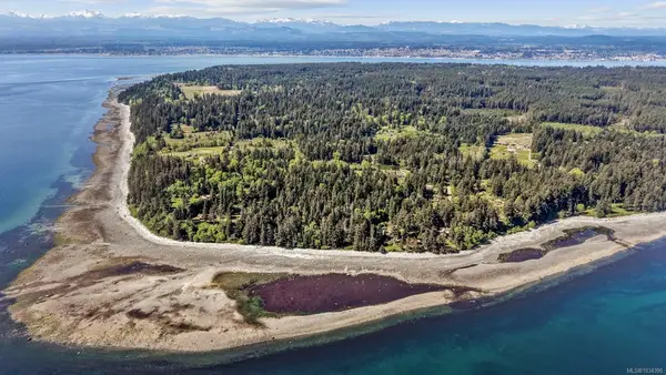 264 Sutil Rd, Quadra Island BC V0P 0A8