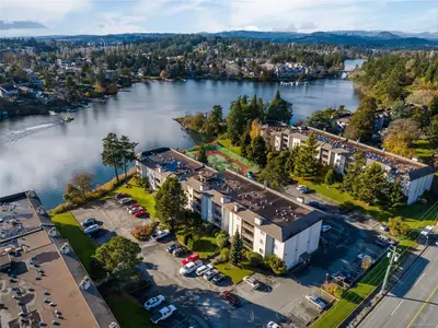 73 Gorge Rd W # 103, Saanich BC V9A 1L9