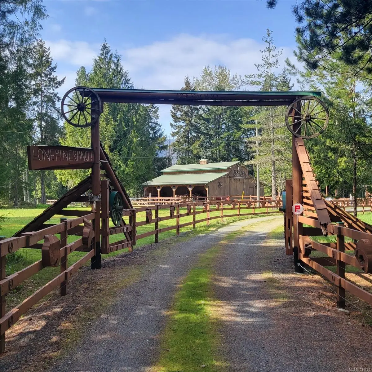 1711 Fisher Rd, Errington BC V0R 1V0