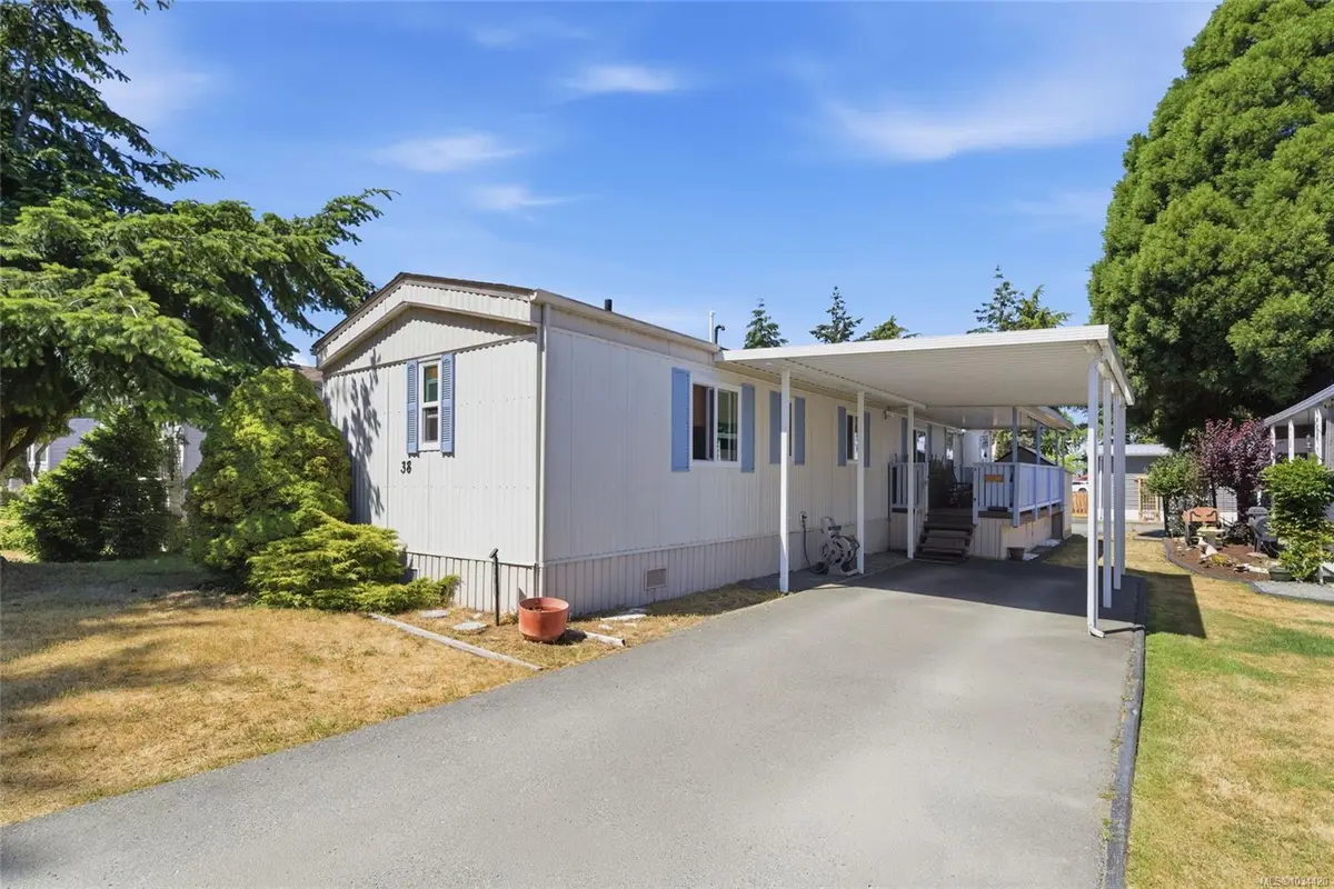 150 Corfield St N #38, Parksville BC V9P 1N9