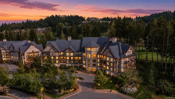 1395 Bear Mountain Pkwy # 404, Langford BC V9B 0E1
