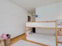 View 16