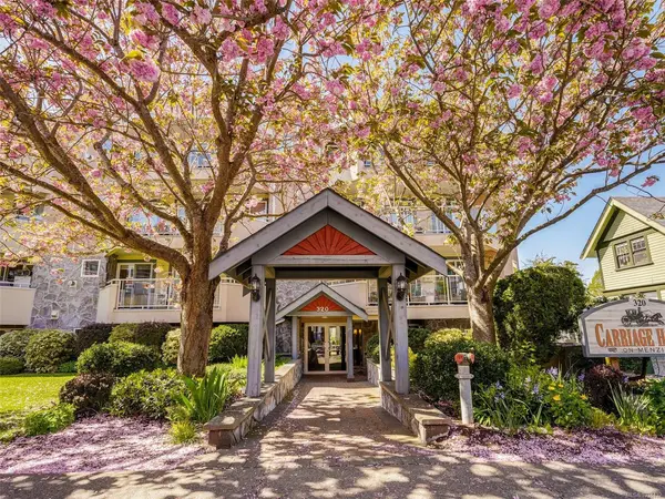 320 Menzies St # 202, Victoria BC V8V 2G9