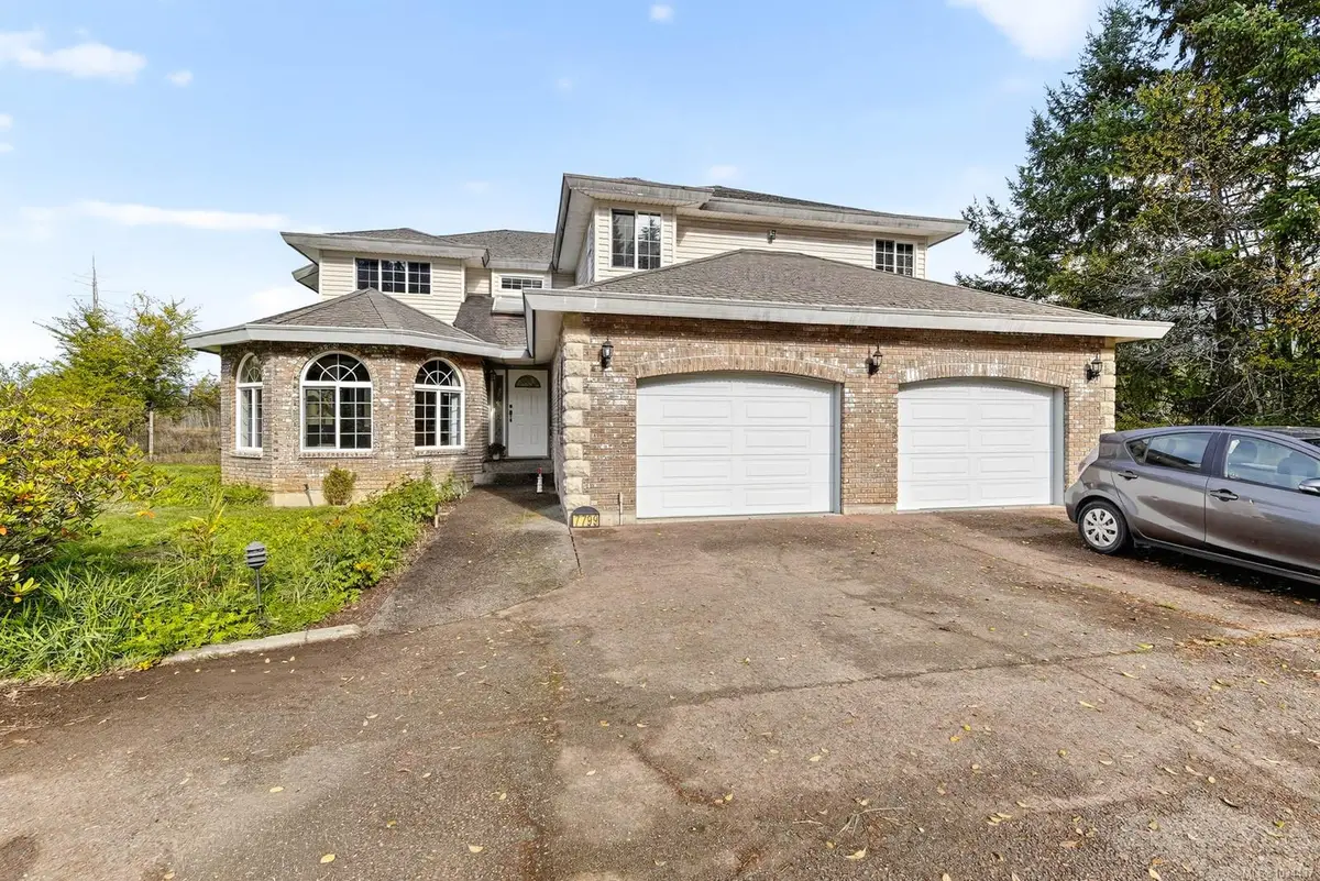 7799A Beaver Creek Rd, Port Alberni BC V9Y 8M9