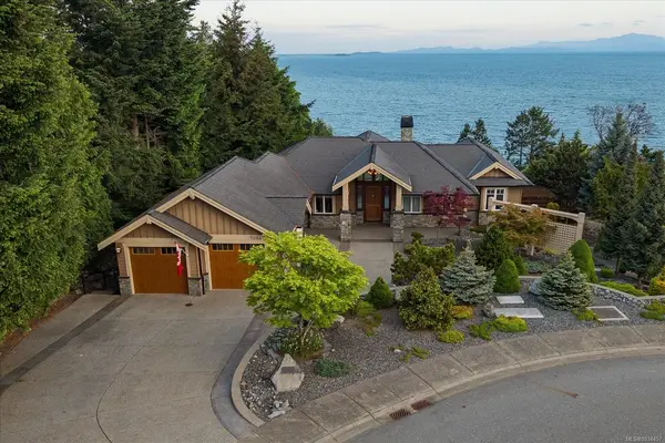 5084 Banning Crt, Nanaimo BC V9V 0A2 - 6 bed, 4 bath in Nanaimo