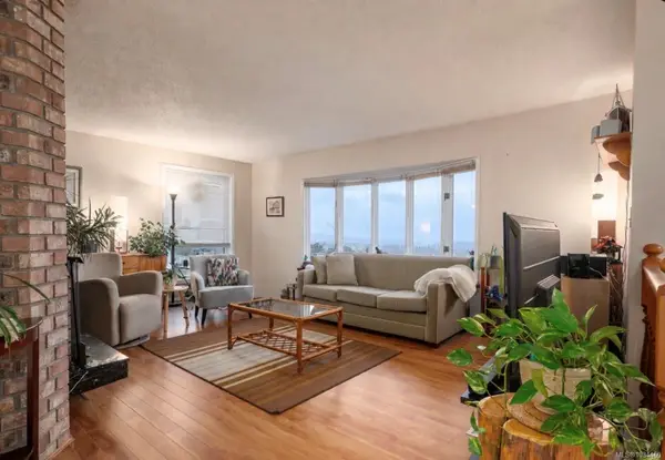 1085 College Dr, Nanaimo BC V9R 5V5