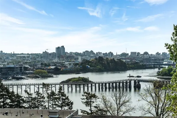 103 Gorge Rd E # 602, Victoria BC V9A 6Z2