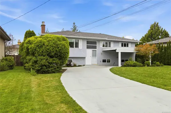 1773 Howroyd Ave, Saanich BC V8P 3C2