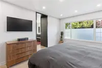 View 18