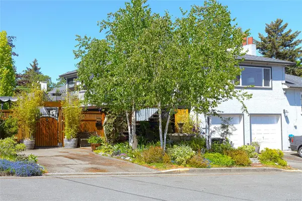 628 Bryden Crt, Esquimalt BC V9A 4Y5