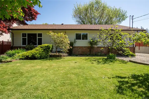 8071 Queen St, Crofton BC V0R 1R0