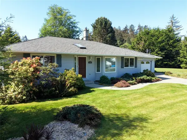 1588 Whiffin Spit Rd, Sooke BC V9Z 0T4 - 2 bed, 2.0 bath in Sooke